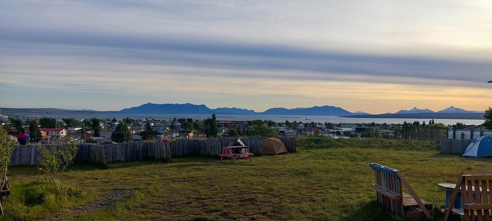 Camping Gueino Пуерто Наталес Екстериор снимка